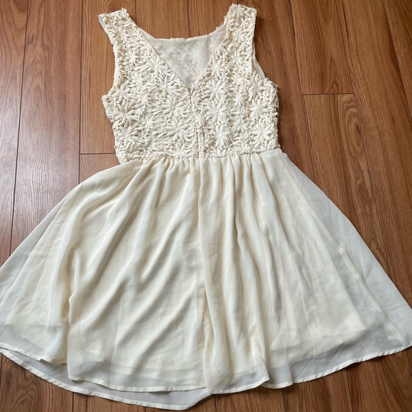 Forever 21 Dress - Picture 2 of 7